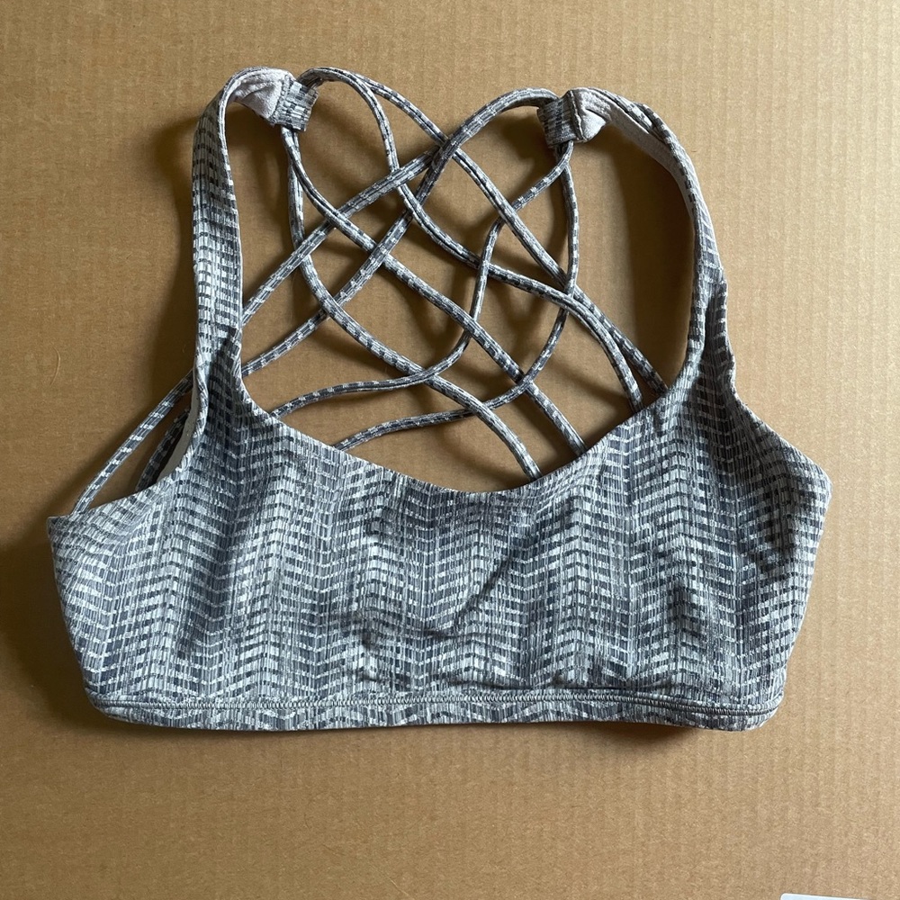 Lululemon free to be wild bra. Like new!